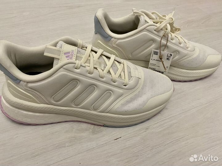 Кроссовки adidas