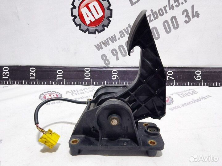 Педаль газа Mercedes-Benz actros A9413000104 (876)