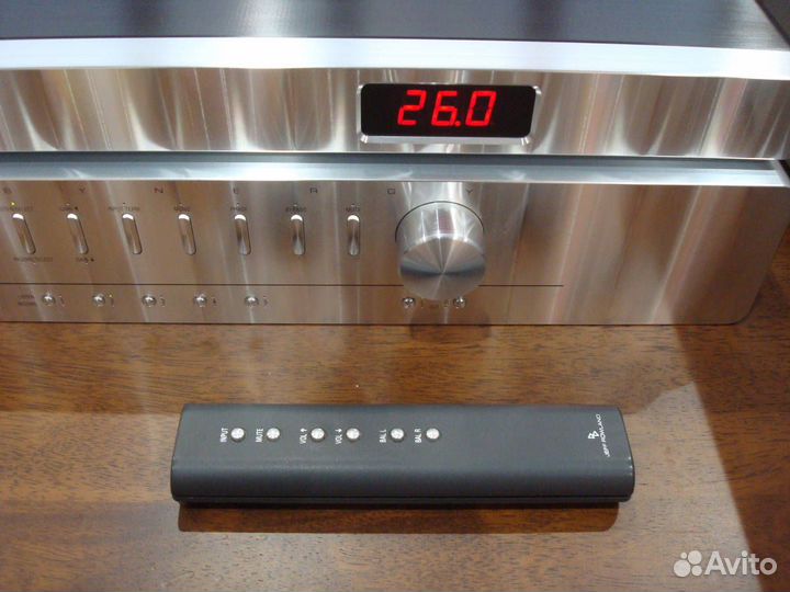 Jeff Rowland Synergy