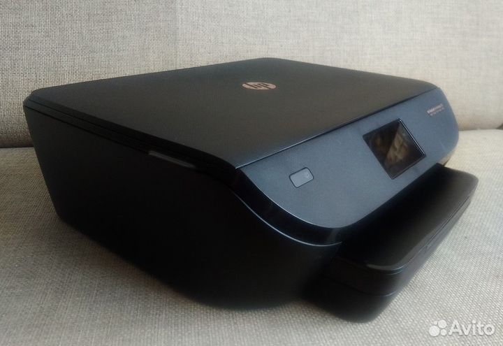 Принтер (мфу) HP DeskJet 5575 + картриджи