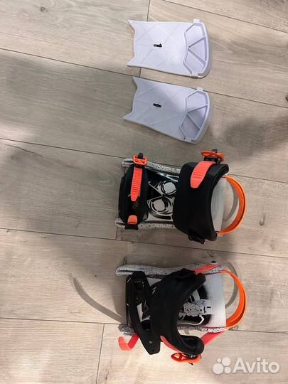 Сноуборд + крепления + чехол
