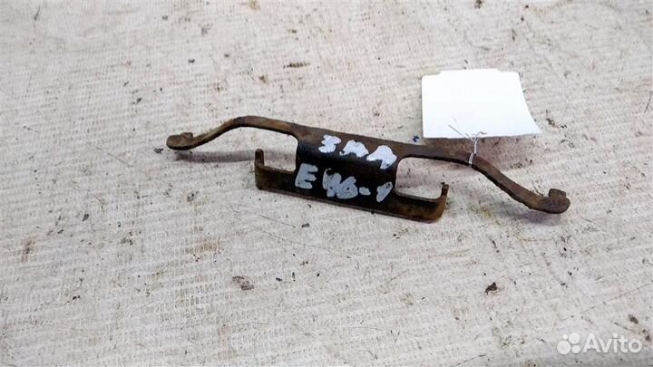 Пружинка суппорта заднего BMW 3 Е46 98-05г