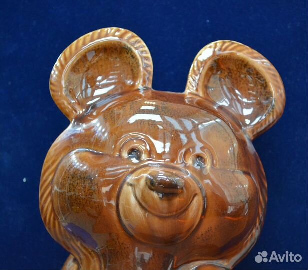 Большой олимпийски мишка. конакова. высота 28 см