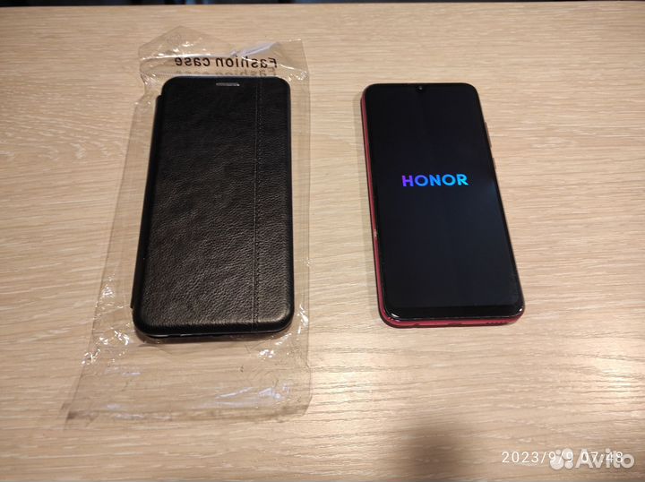 Телефон Huawei Honor 10 i -128