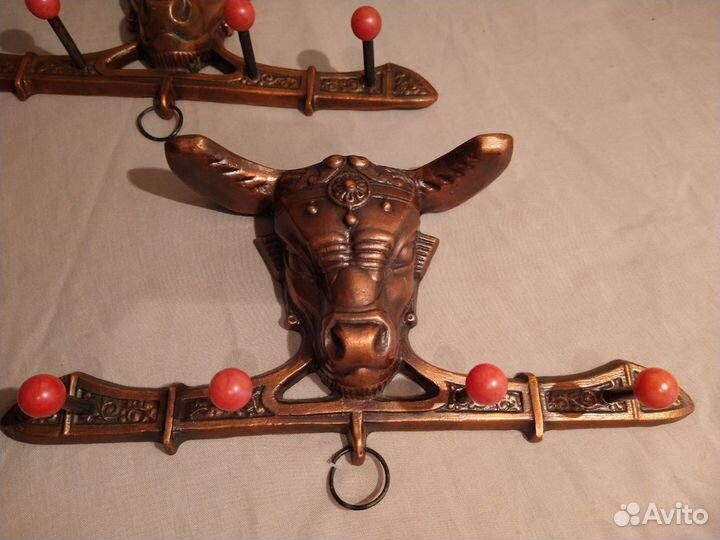 Вешалка бык литьё СССР