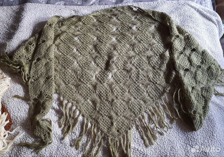 Шали шерстяные новые