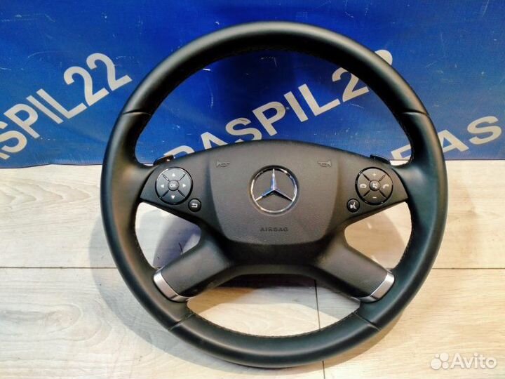 Руль Mercedes-Benz 212.054 E 300 212 272.952 M272