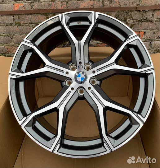 Диски на BMW x5 G05 R22 741 cтиль