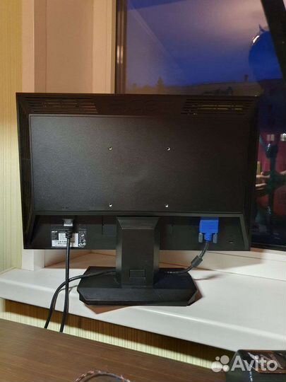 Монитор Acer V193WEb