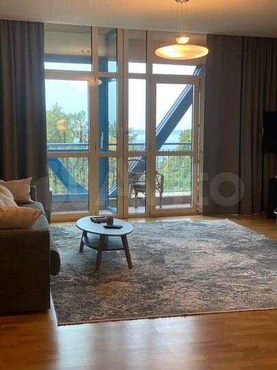 2-к. квартира, 100 м², 5/18 эт.