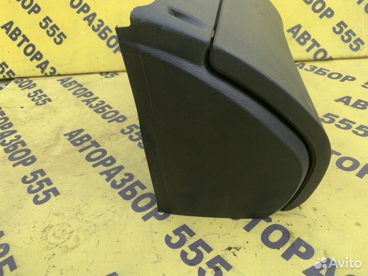 Бардачок Skoda Octavia A4