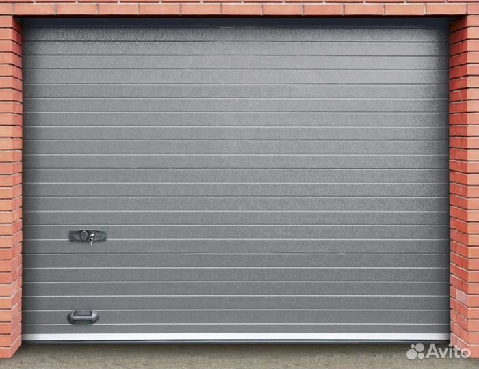 Секционные ворота