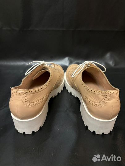 Оксфорды Stradivarius