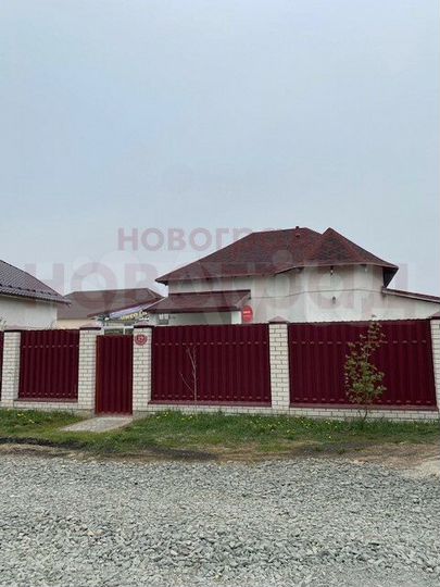 Коттедж 249 м² на участке 10 га