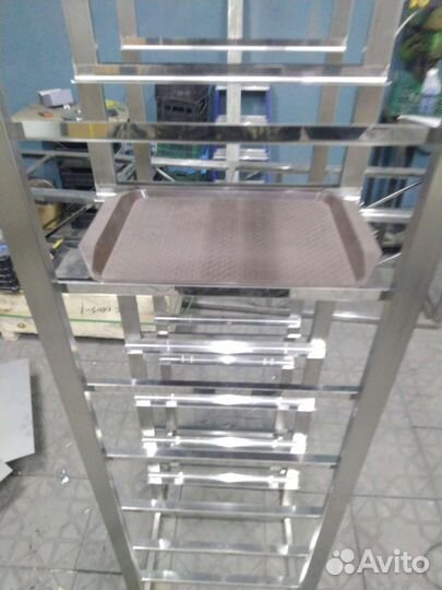 Тележка для подносов A-18