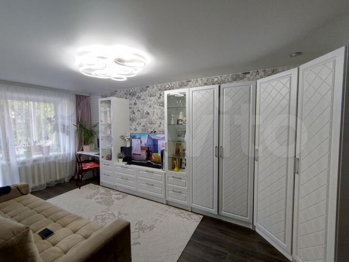 3-к. квартира, 58 м², 3/5 эт.