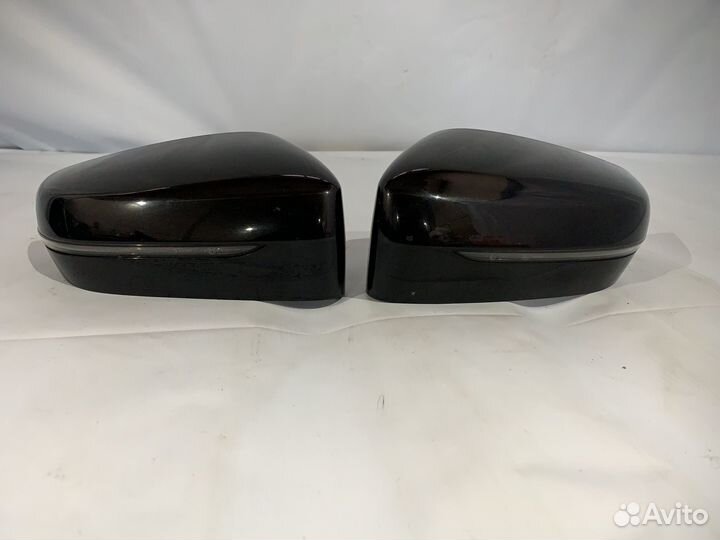 Боковые накладки на зеркала с поворотниками g30