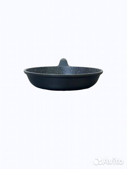 Продам сковороду с крышкой