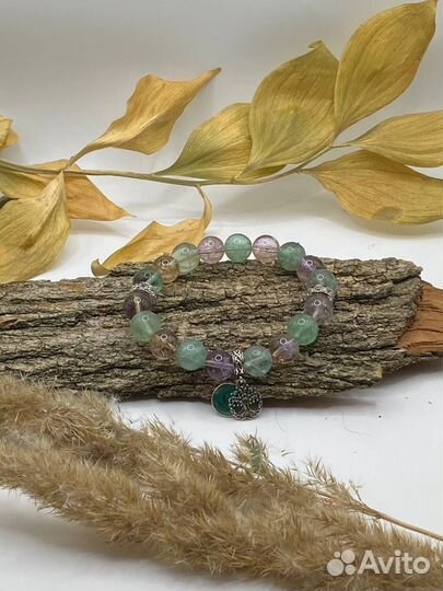 Браслет-талисман из камней 