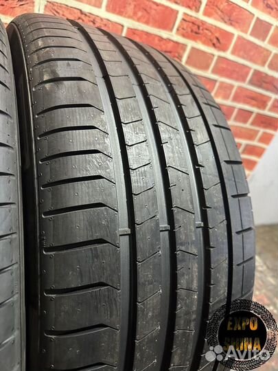 Pirelli P Zero PZ4 285/35 R23 и 325/30 R23