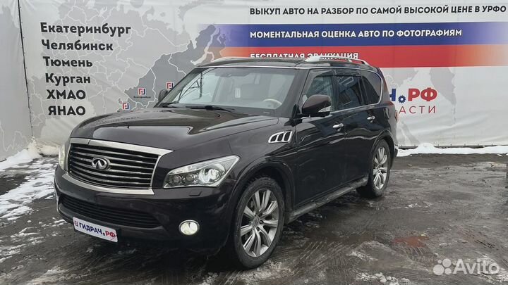 Ручка двери наружная задняя левая Infiniti QX56 (Z62)