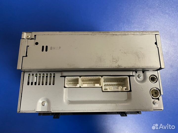 Штатная магнитола на land cruiser prado 120