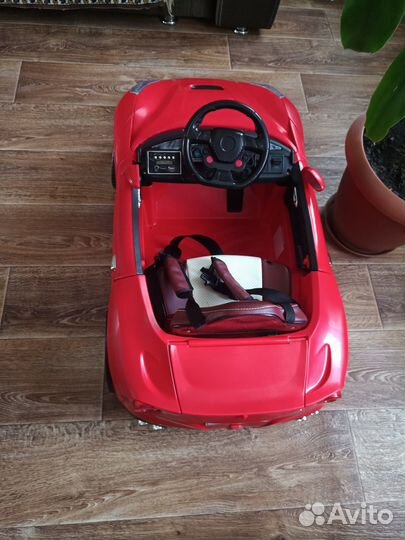 Детский электромобиль ferrari