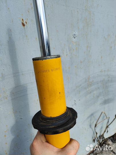 Передние амортизаторы bilstein b6 Mercedes ML W164
