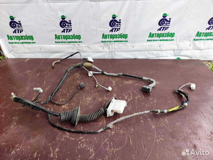 Проводка двери передней левой Honda Accord 8