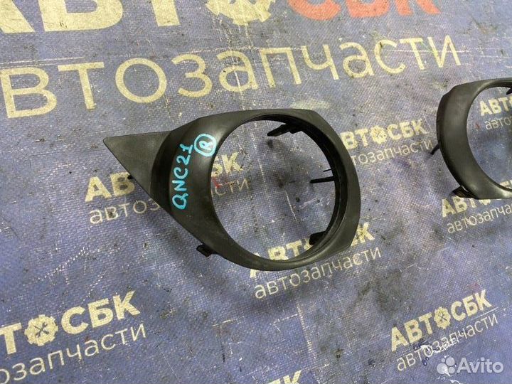 Оправа туманки Toyota Bb QNC20 3szve 2005-2016