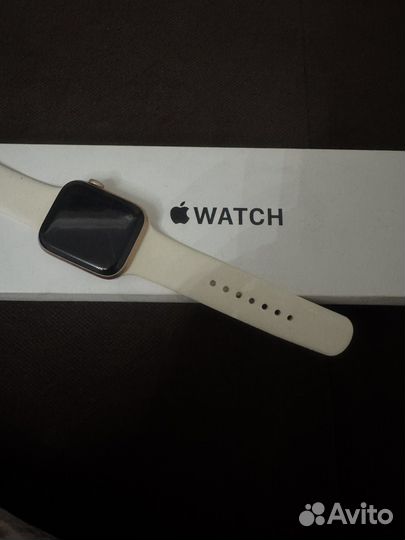 Часы apple watch se 44mm