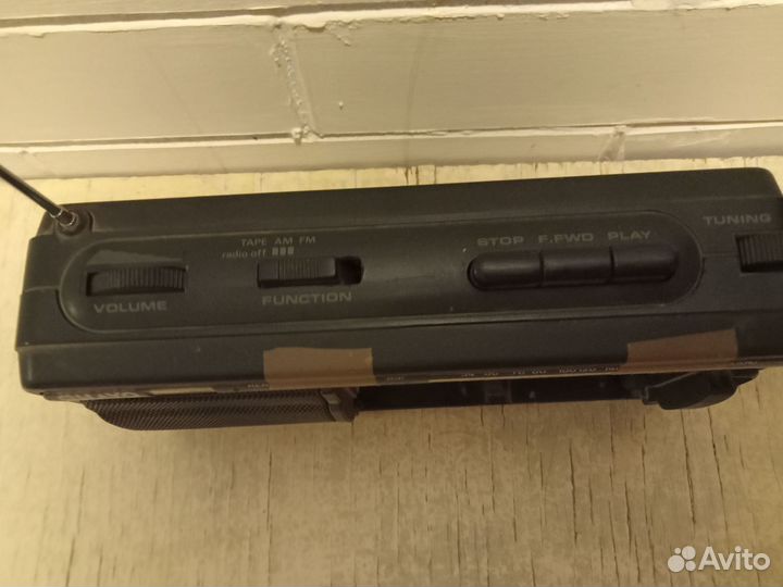 Кассетный магнитофон