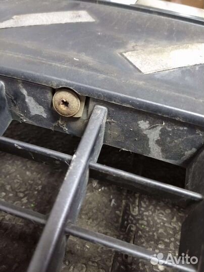 Решетка радиатора Audi A4 (B7), 2006