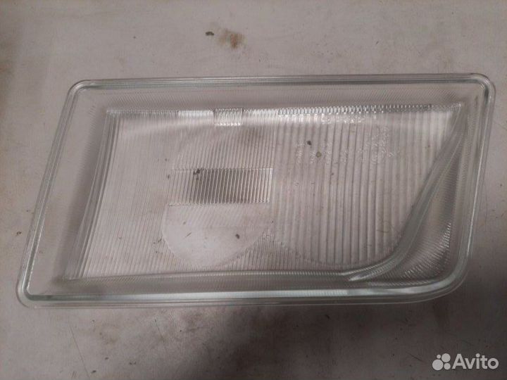 Стекло фары правой Audi A6 C4 1994-1997 128C