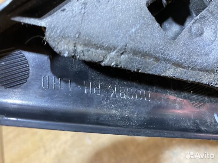 Зеркало правое Chrysler Voyager 3 Арт. 7721609