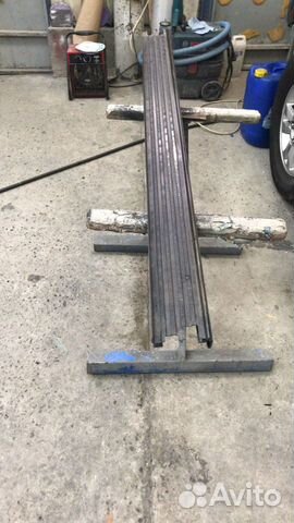 Подножка левая toyota 200