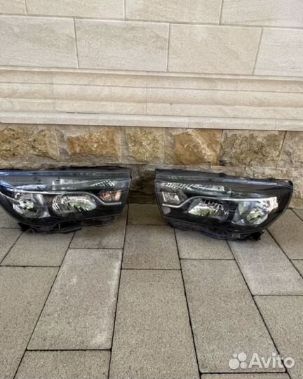 Фары на весту