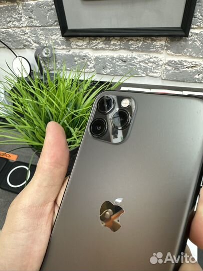 iPhone 11 Pro, 64 ГБ