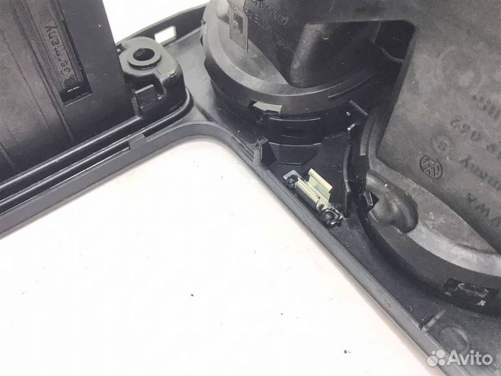 Рамка магнитолы Volkswagen Golf Plus (MK5) 5M1 20