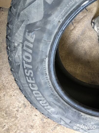 Bridgestone Blizzak DM-V2 265/65 R17