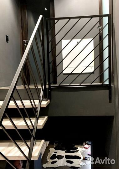 Г-образная лестница с поворотом