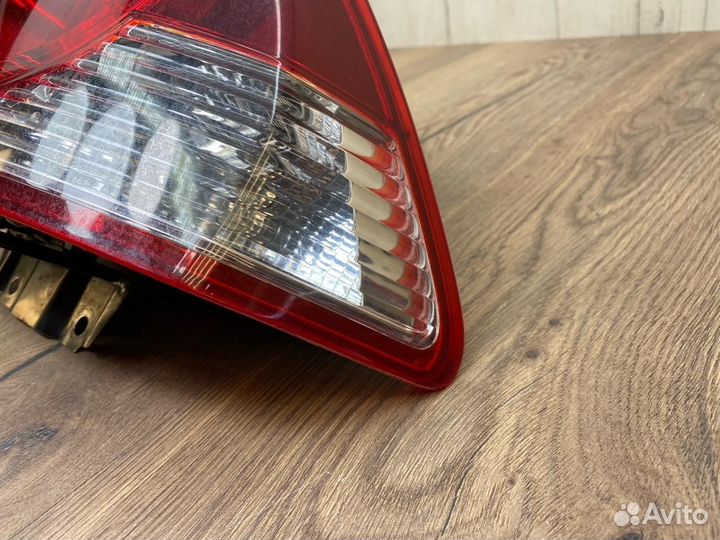 Фонарь правый Honda Civic 4D 8 K20A 2008