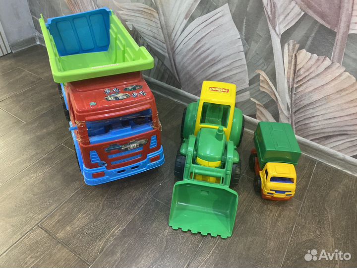 Грузовик, экскаватор