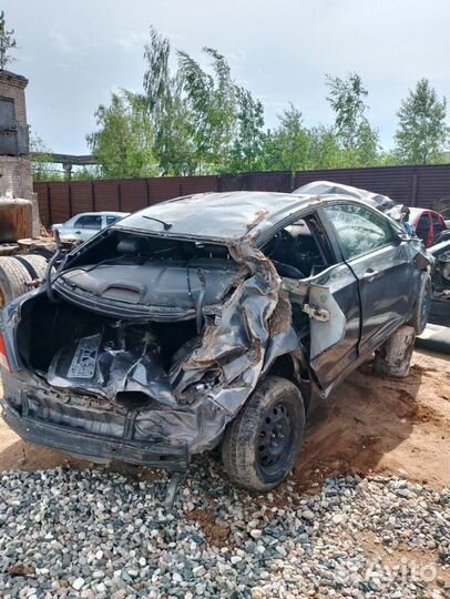 Плафон салона задний Hyundai Solaris G4FC 2013