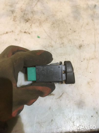 Кнопка регулировки скорости дворников Kia Shuma