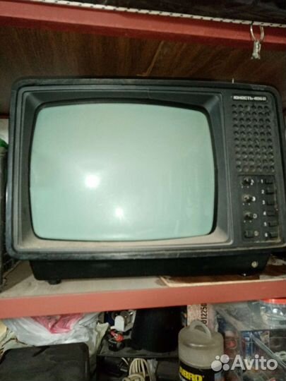 Продам телевизор