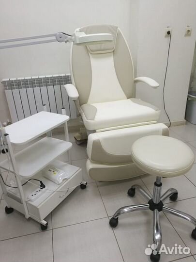 Косметологическое кресло 