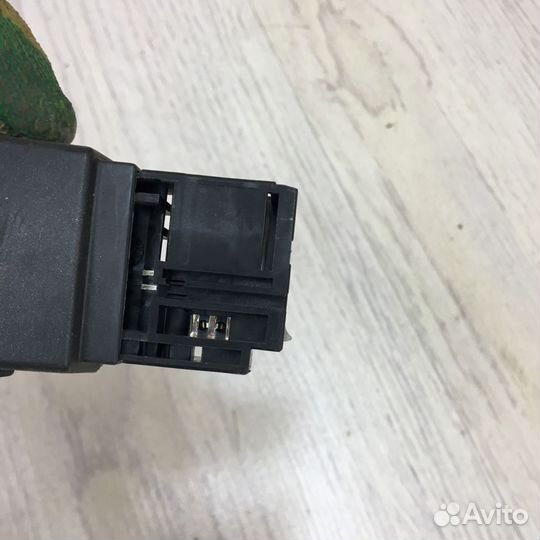 Кнопка многофункциональная Renault sandero stepway