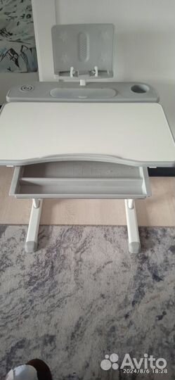 Растущая парта и стул