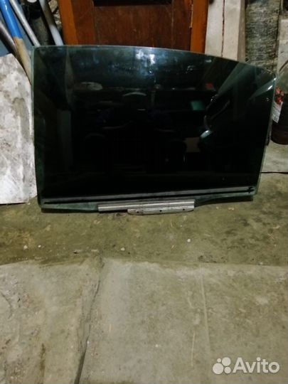 Боковые стекла